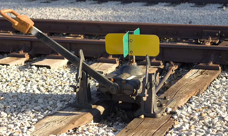 Train tracksTrain tracks